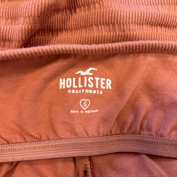 Hollister tank tops - Picture 11 of 11